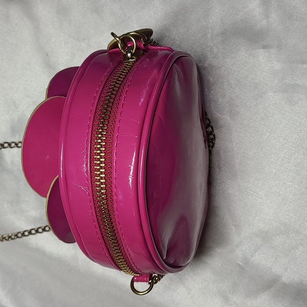 Sold- H&M Small Flower Purse - Picture 5 of 11